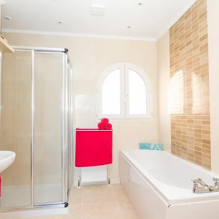Βίλα Abahana Villas Chaplin